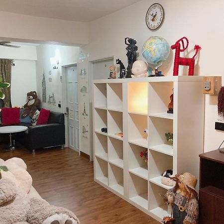 Apartament 台南富居tainan Fu House預訂後請主動聯繫做確認才保留訂房 Zewnętrze zdjęcie