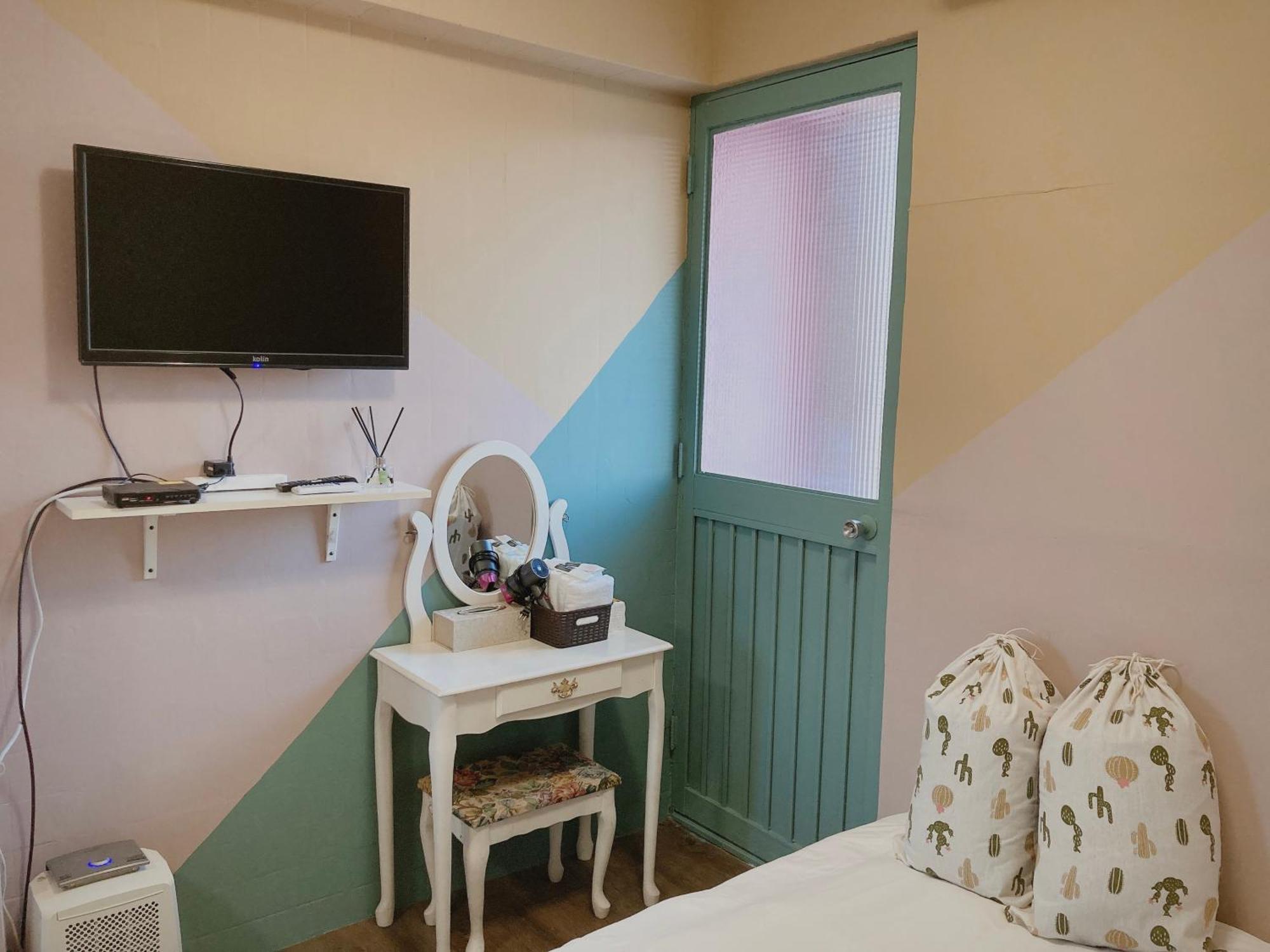 Apartament 台南富居tainan Fu House預訂後請主動聯繫做確認才保留訂房 Zewnętrze zdjęcie